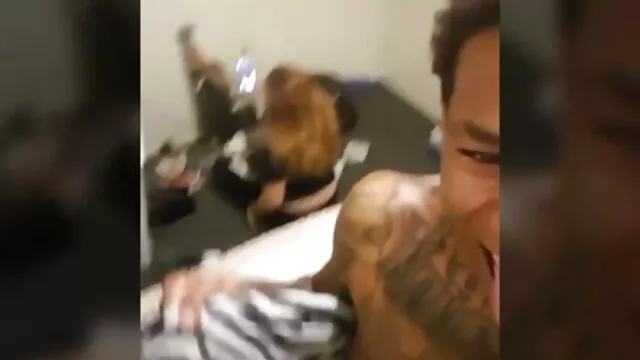 Se registration ingen registrering  Den unge læge voldtog to lærlinger den step mom porno film ene i anus og den anden i fisse